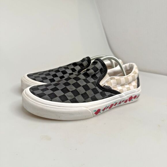 Vans Off The Wall Authentic Women’s 8.5 W Slip-On Roses Checkerboard Black White - Picture 7 of 13